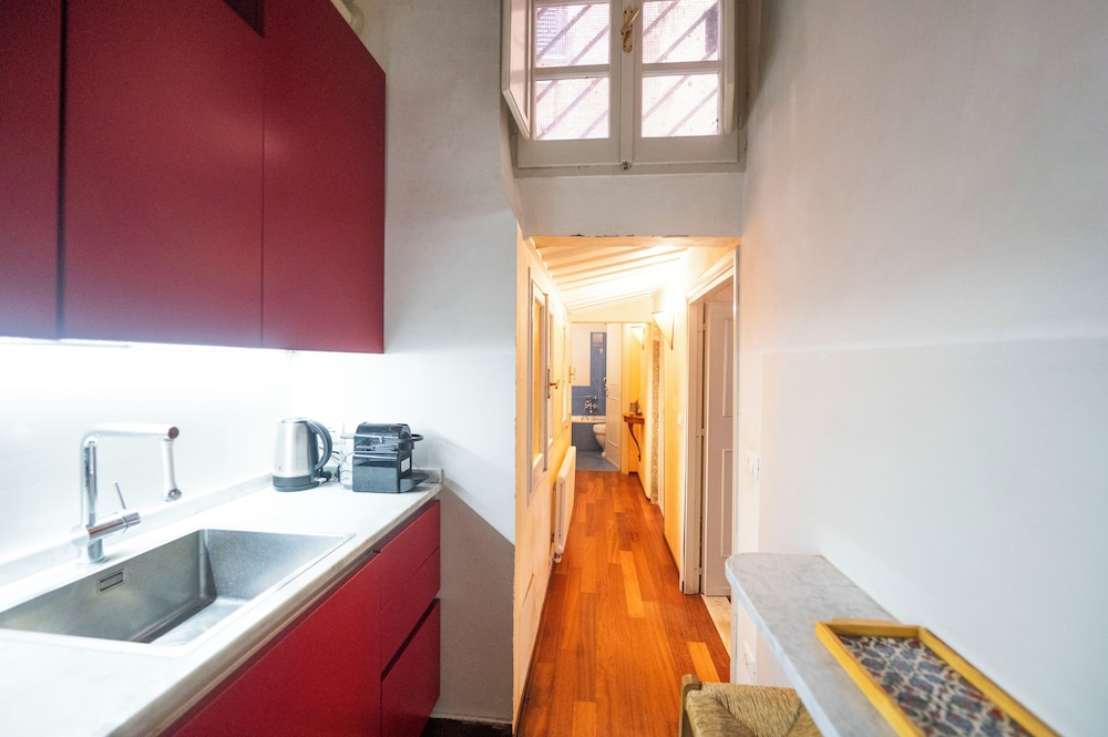Campo De' Fiori Apartments