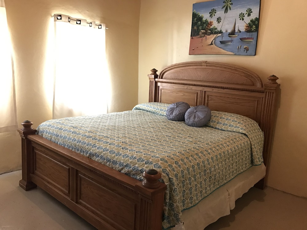Kiskeya Guest House