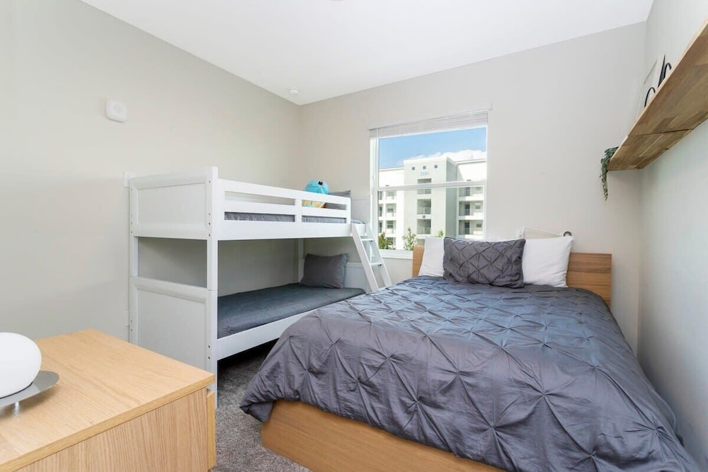 Accessible 3Bd Condo Close to Disney @ Storey Lake Orlando 208 3180