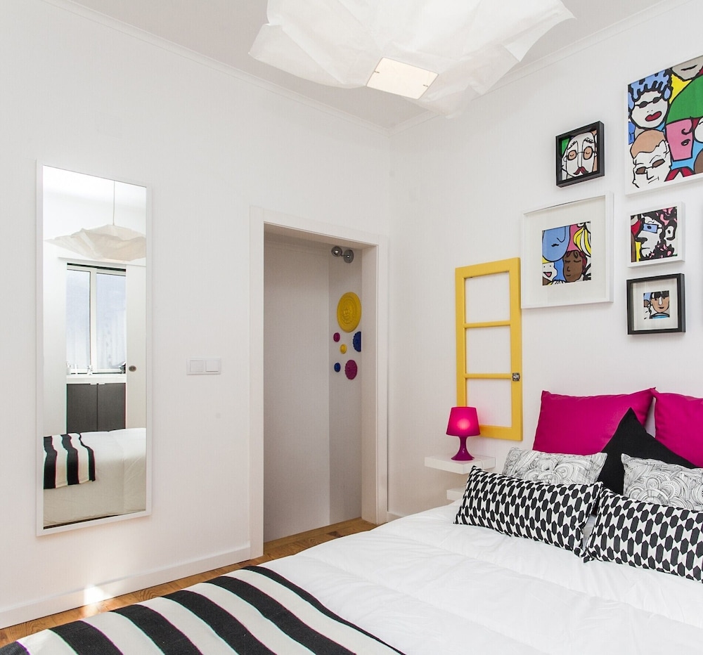 LxWay Bairro Alto - Travessa da Cara view 4