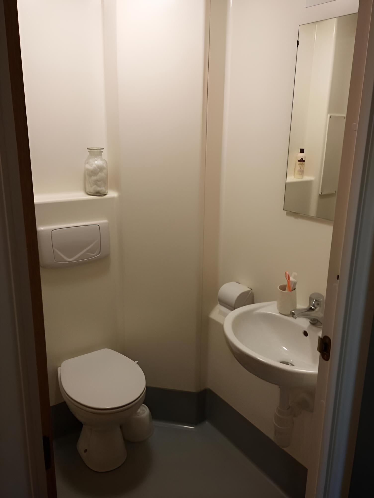 En Suite Rooms STUDENTS ONLY - NEWINGTON
