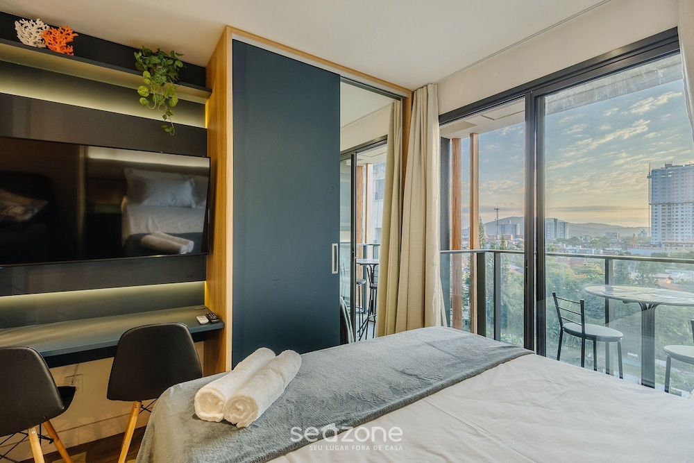 Studios With Side Sea View at Penha Spot PSO - L