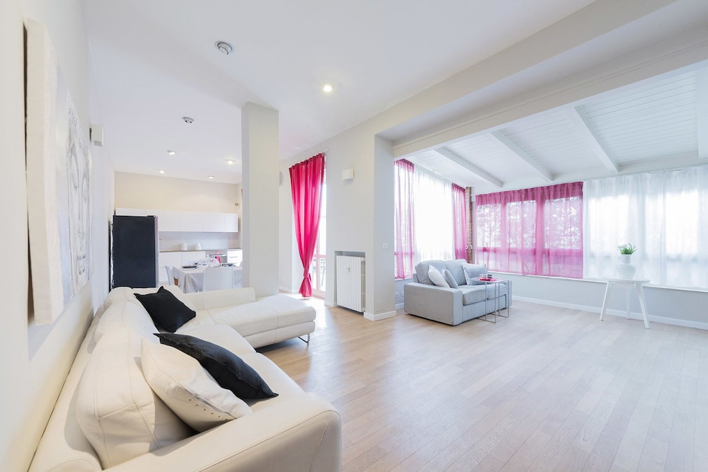 Be Apartments Donatello