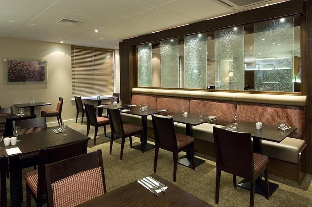 Premier Inn Manchester M56/J6 Runger Lane South, photo 7