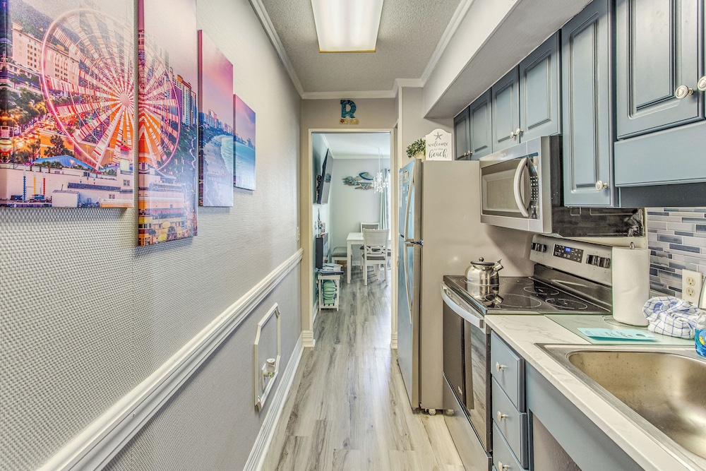 Steps to Beach: Myrtle Beach Condo w/ Resort Perks