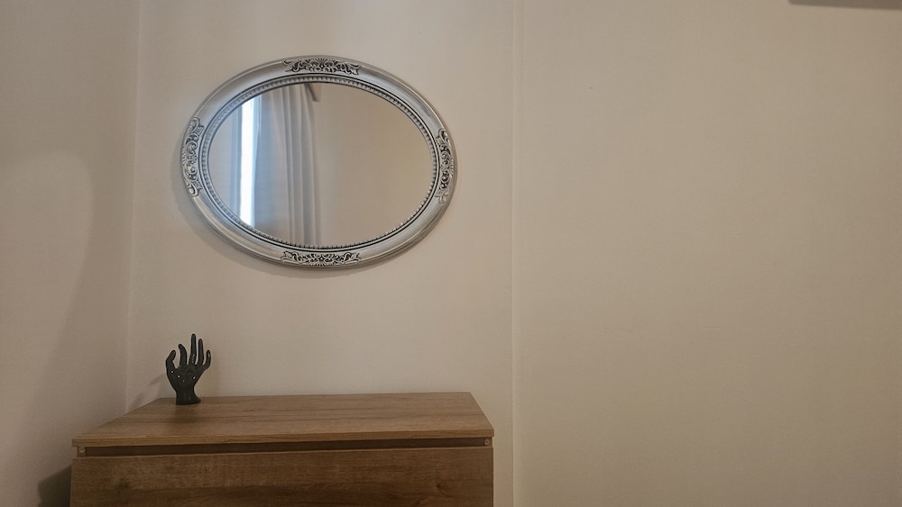 53 NIC - Stay Elion Apartment