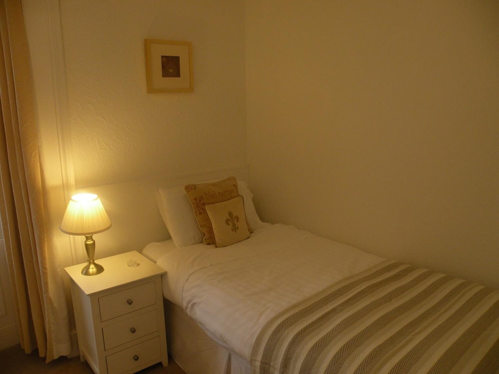 Thistle House Guest House