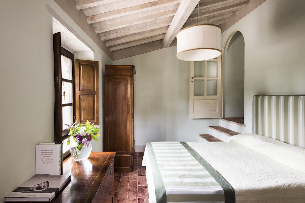 Borgo Pignano Volterra Tuscany