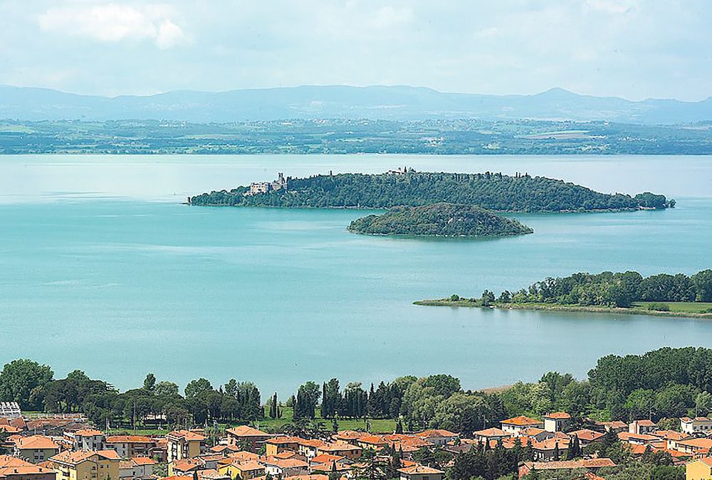Villino Cortona view 2