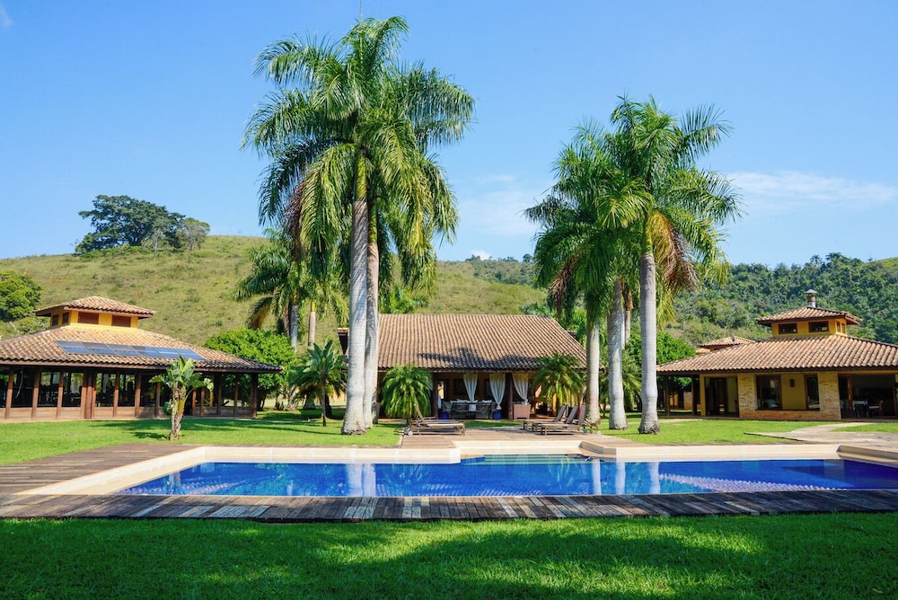 Casa de Campo c Piscina Academia Hidro e Wi-fi