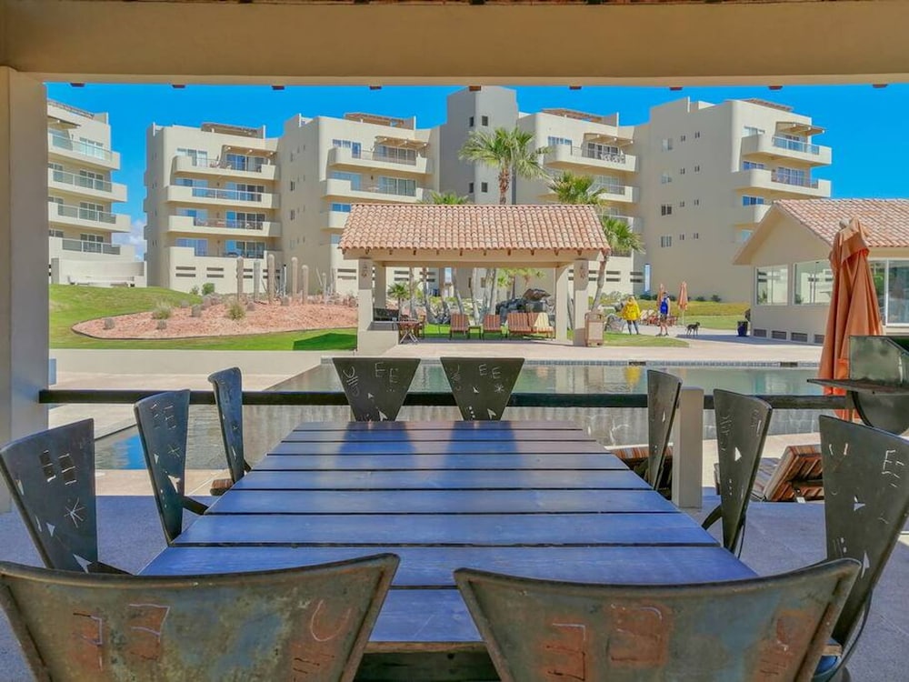 Glamorous Fully Equipped Condo With Amazing Sunset