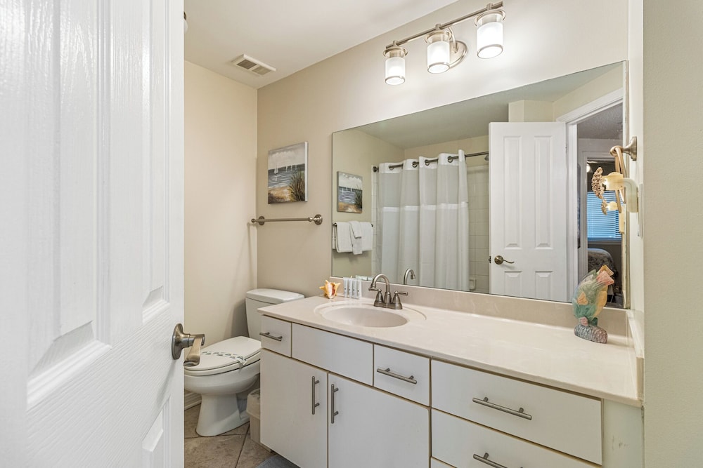 The Palms of Orange Beach #603 by Southern Vacation Rentals