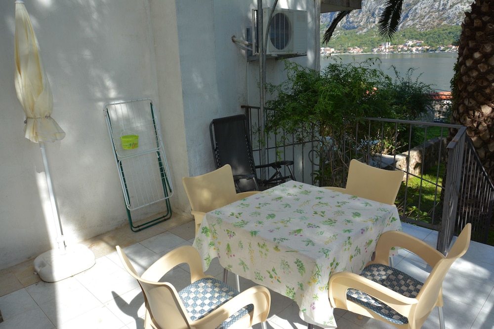 Apartments Cirkovic