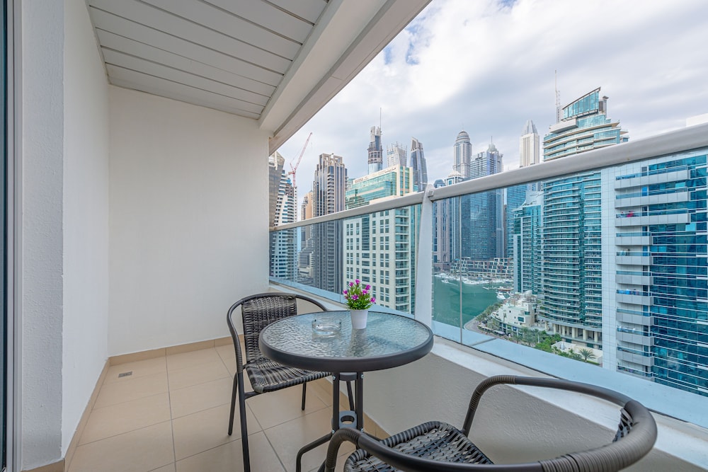 Marco Polo - 1BR with Marina Views, Near Metro & Marina Mall