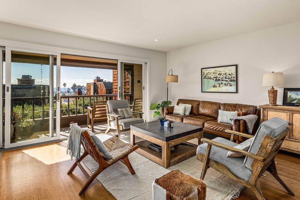 Caminito Del Canto 3 Bedroom Townhouse