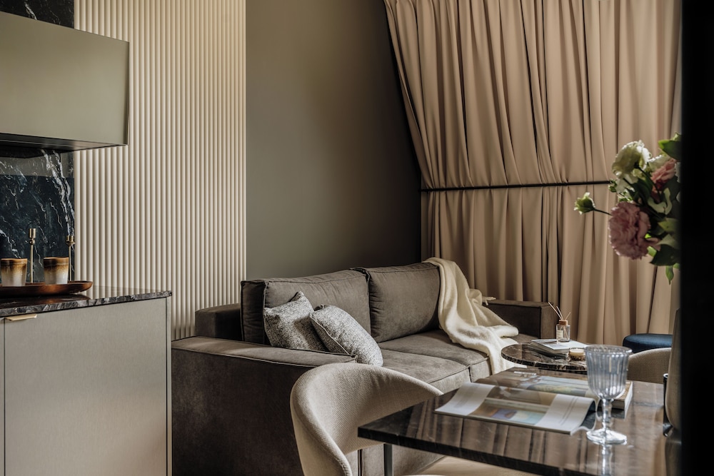 Azure Palace - Loft Affair Collection