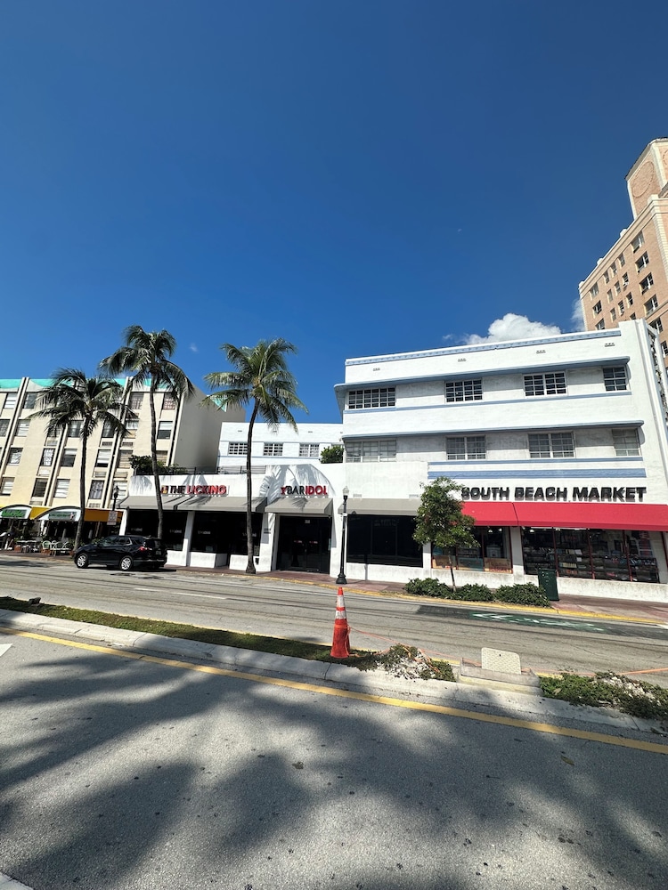 Hotel Royal South Beach Hotel - Image 1