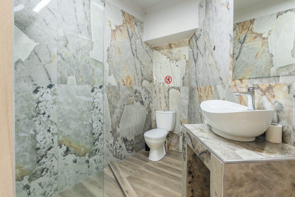 Noima Luxury Suites