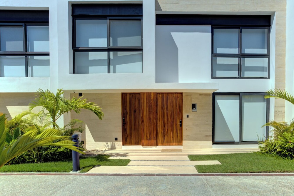 Vista Natura-Luxury Home Near the Beach