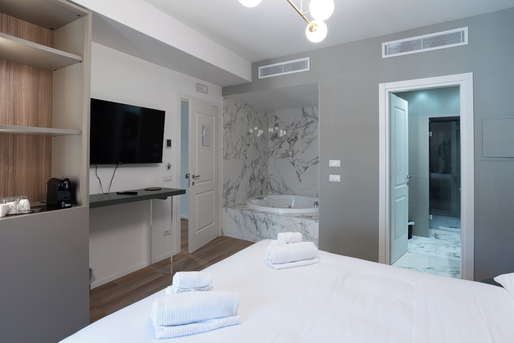 Maison Rasella Palace Suites