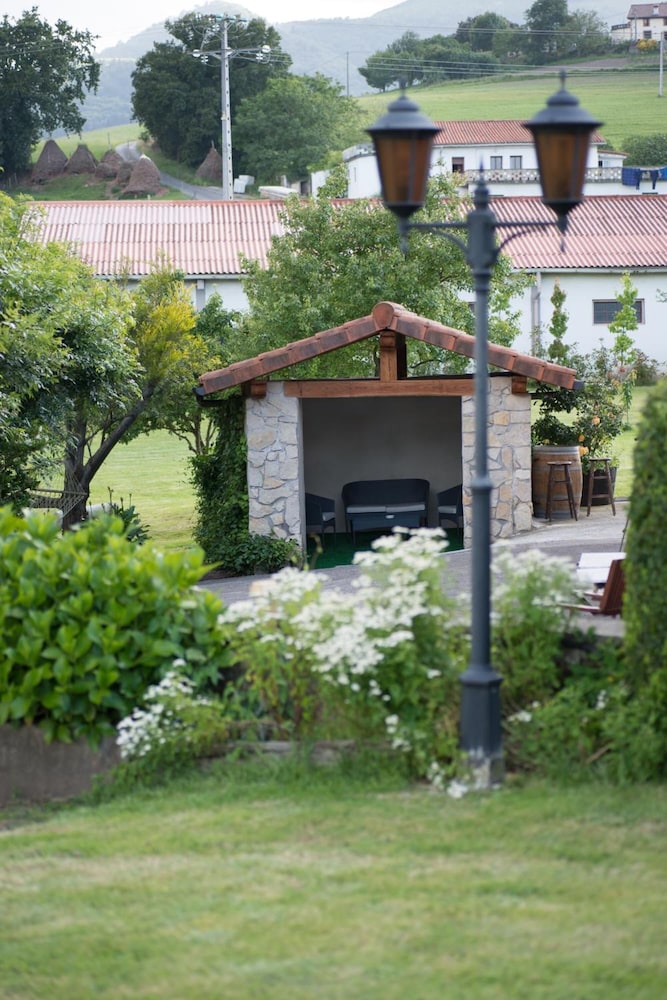 Casa Rural Zelaikoa view 2