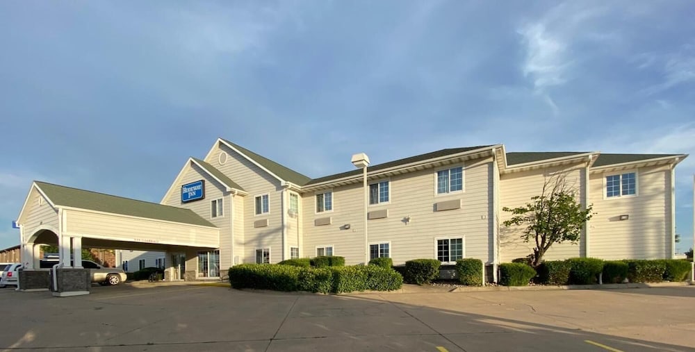 Salina Vacations - Rodeway Inn - Property Image 16