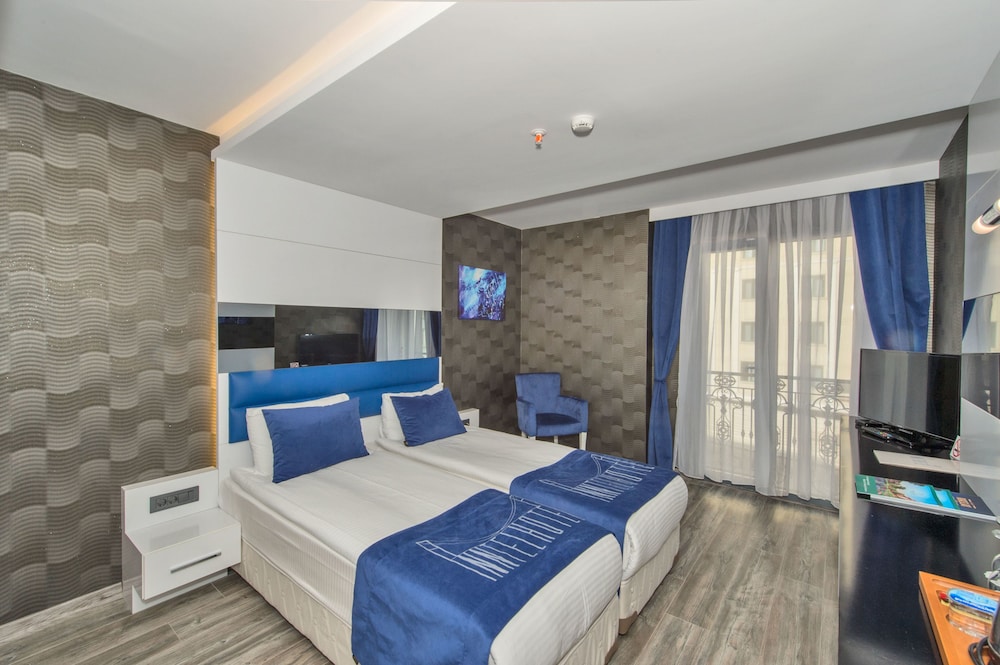 Inntel Hotel Istanbul - Image 11
