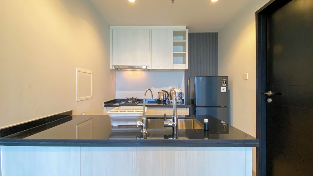Cozy And Modern Look 1Br Apartment Branz Bsd City
