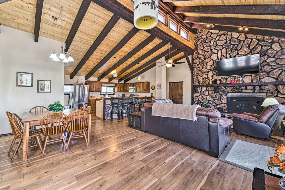 Modern Ruidoso Condo w/ Deck, Grill & Views! view 4
