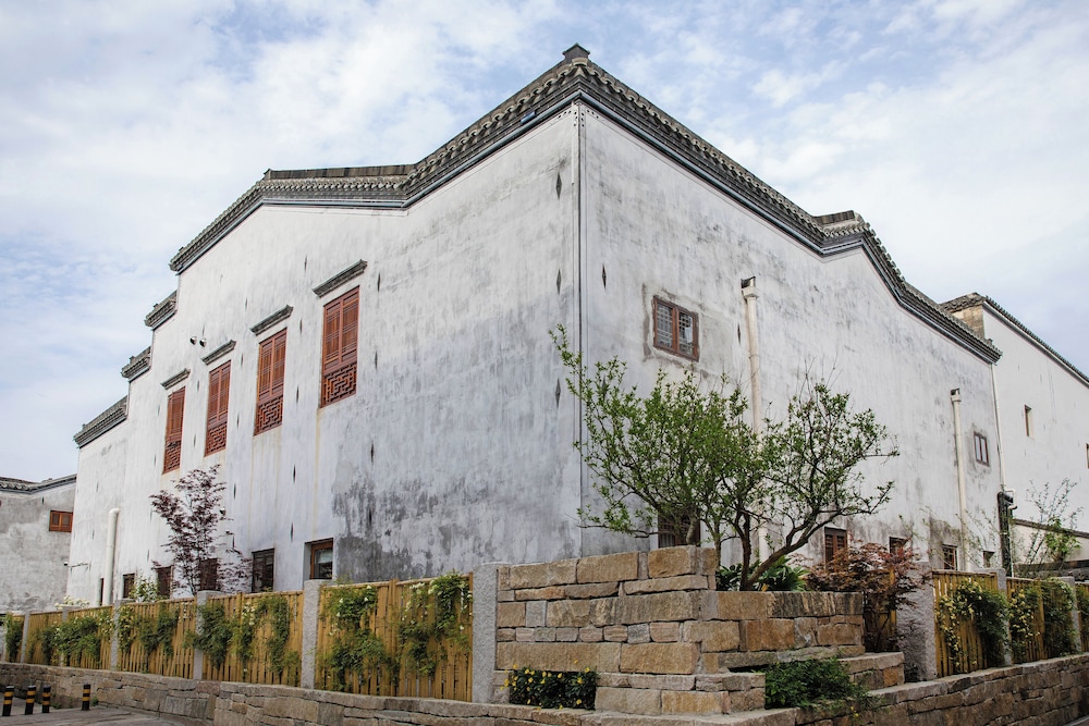 Bajiazhan Yulin Yuchi Homestay
