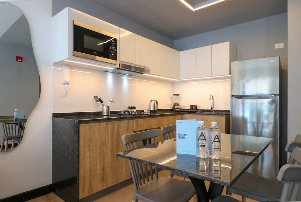 w Dazzling 1BR w Perfect Balcony in San Isidro