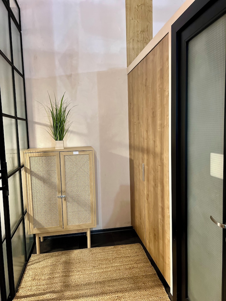 ASTORIA Loft Elite Apartment free parking,AC,Elevator