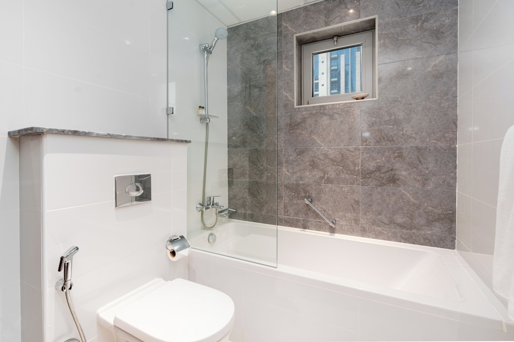 Whitesage - Cityscape Haven with Balcony Bliss in Habtoor City