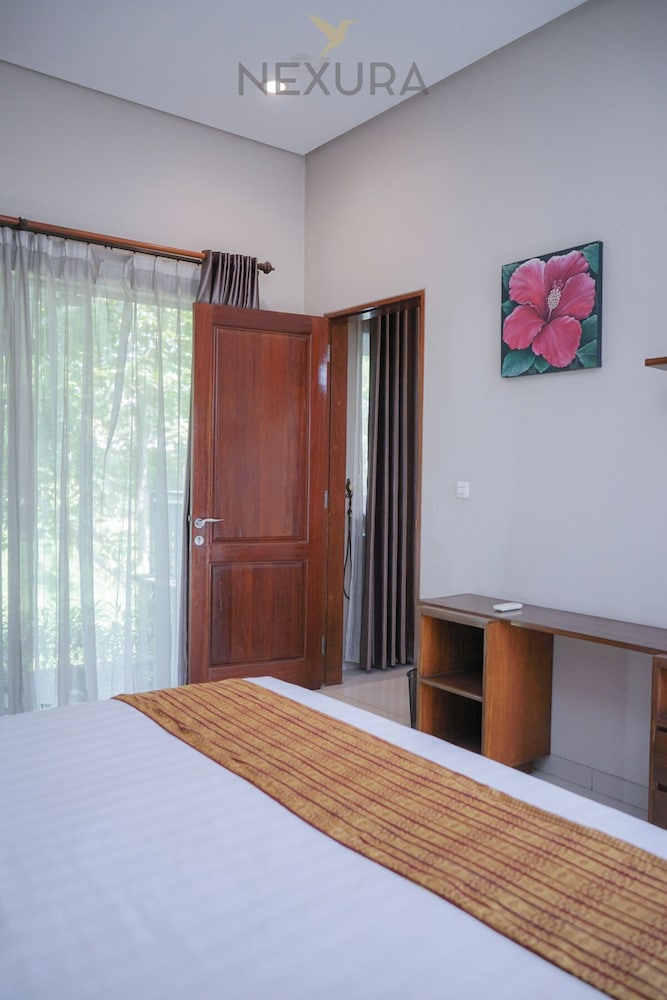 Jambu Klutuk Resort
