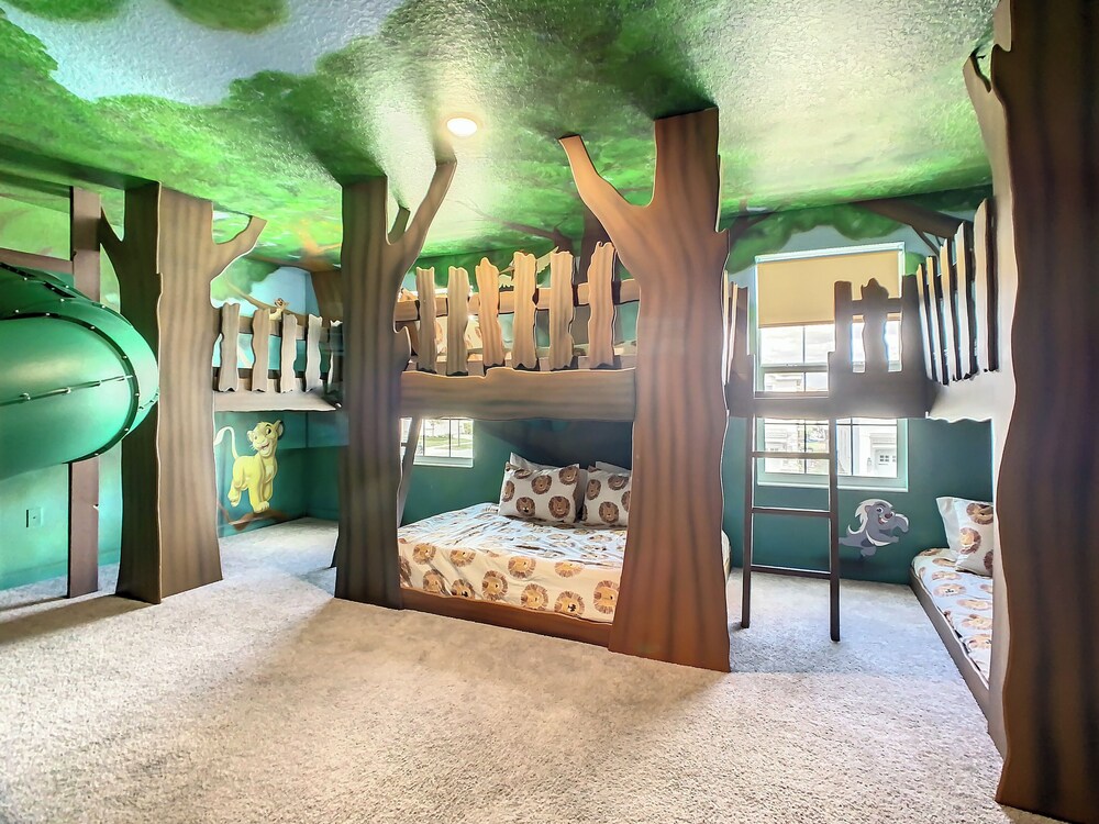 Family Villa Themed Rooms Near Disney