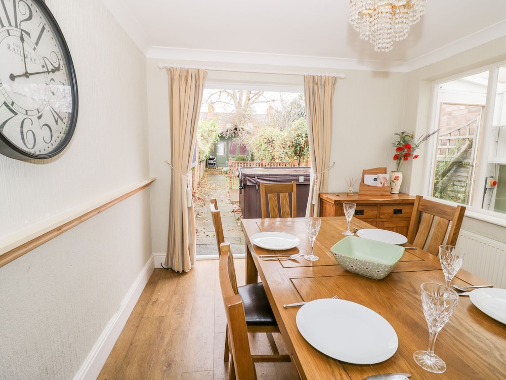 Heath Cottage