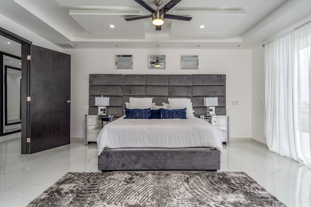 Ocean Pearl House