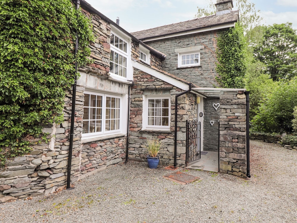 Holly Cottage