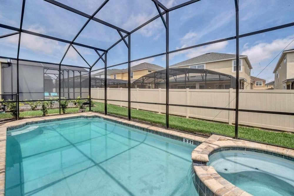 1513nassau 5 Bedroom Villa