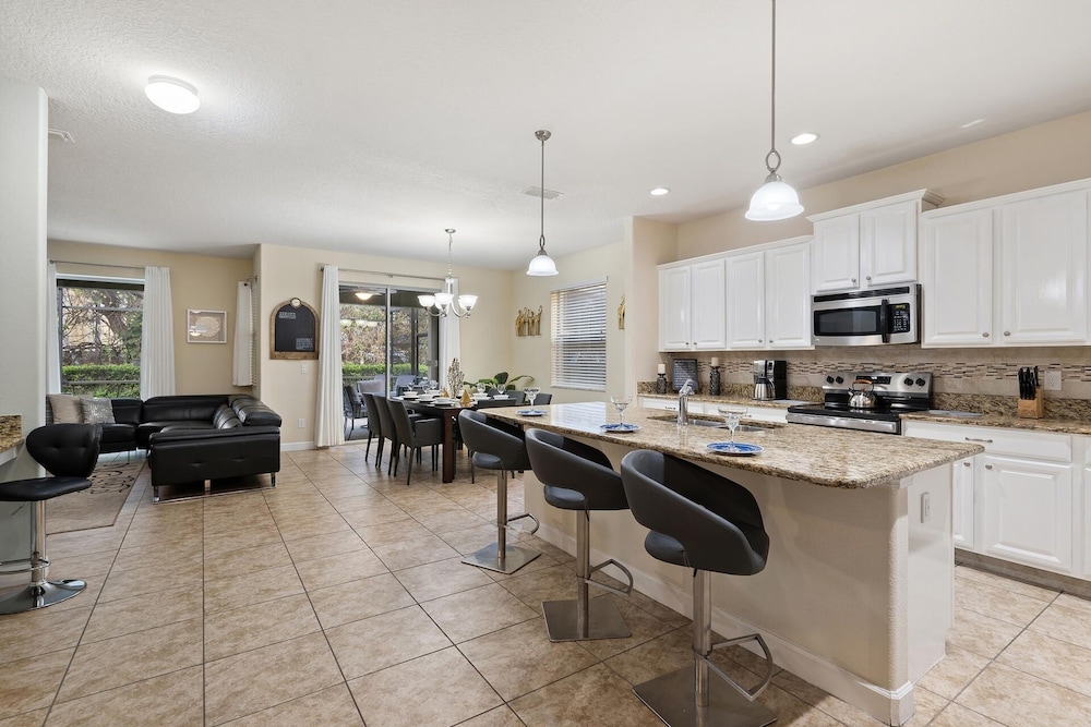 Paradise Palms Resort 6 Bedroom Home with Game Room 6 Home