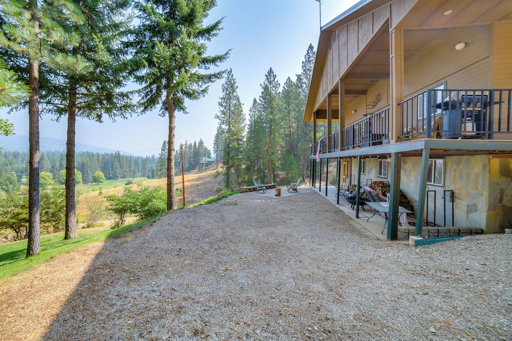 Mtn-view Oasis w/ Pool Access in Garden Valley