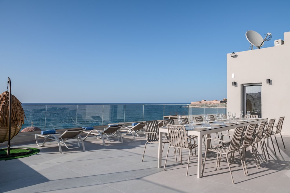 ArtCotel Luxury Villa