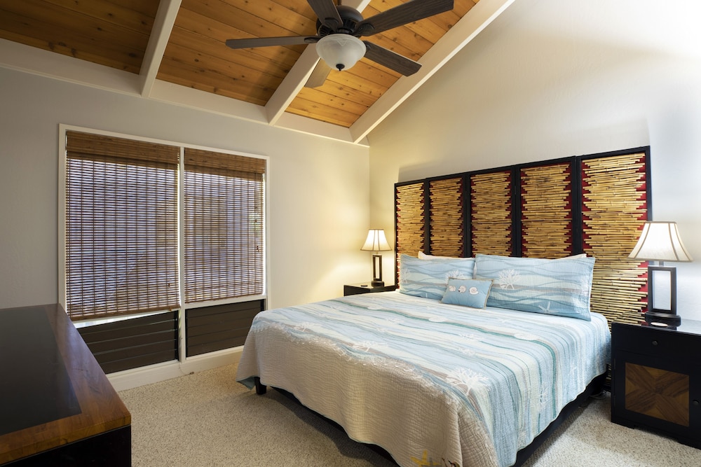 Konaloa Unimpeded Views of the Ocean