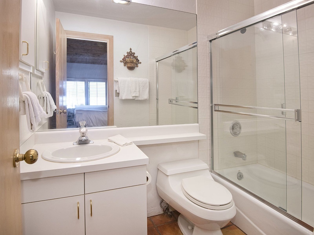 Vail Village Inn - Property Image 12