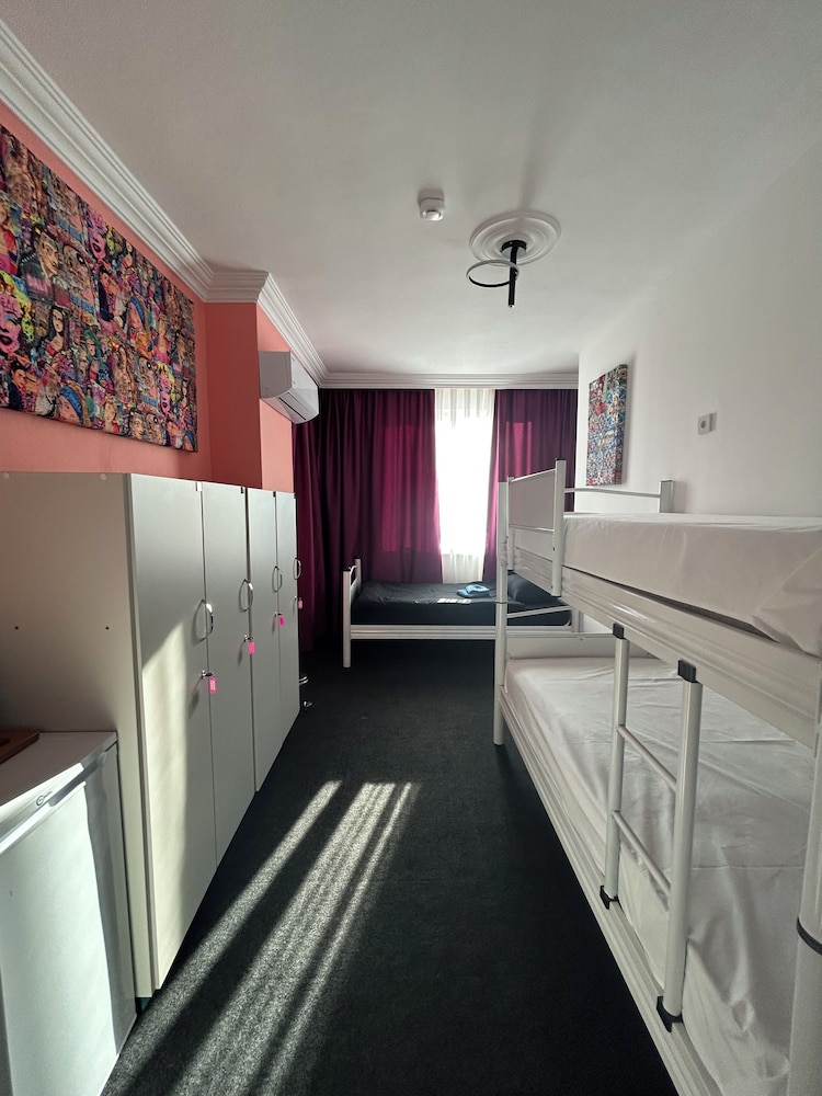 Hostel A07