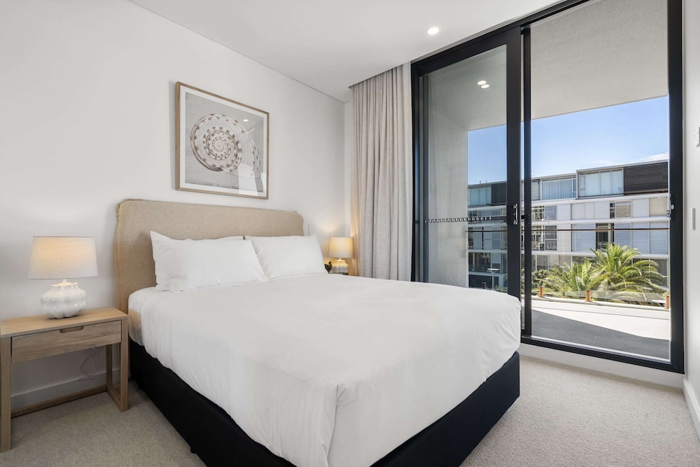 Trendy 1-bed Retreat in Fremantle With Rooftop