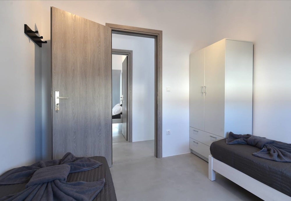 The Local House 3 Bedroom photo 2