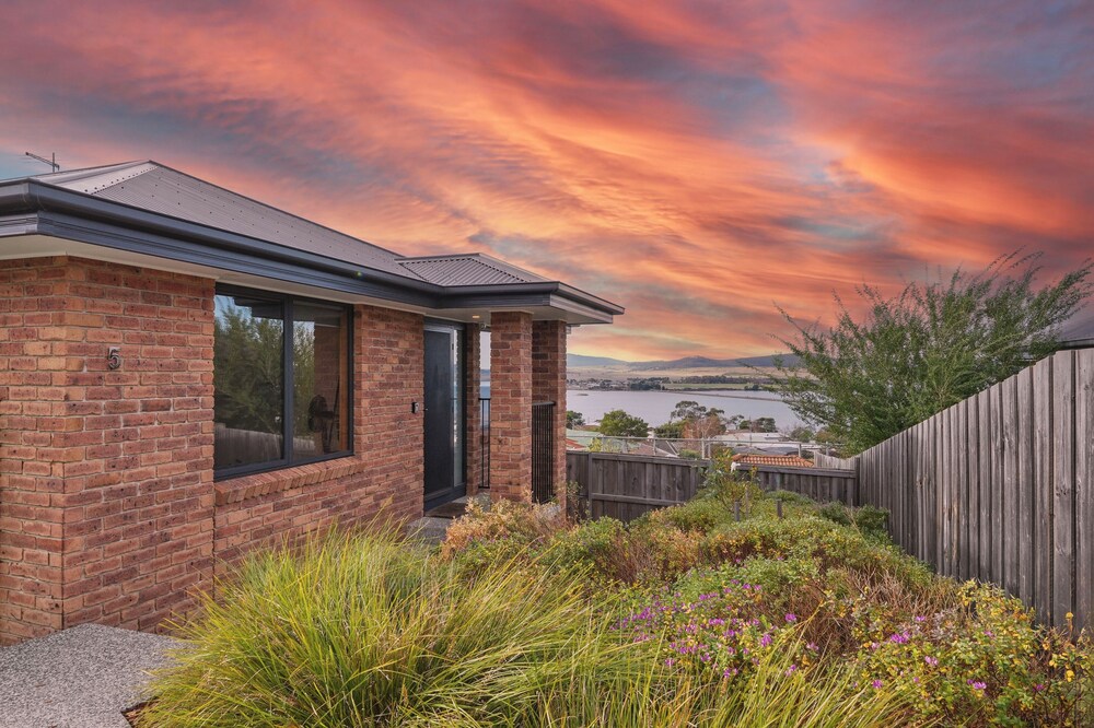 Timbermill House - 2 Bedrooms