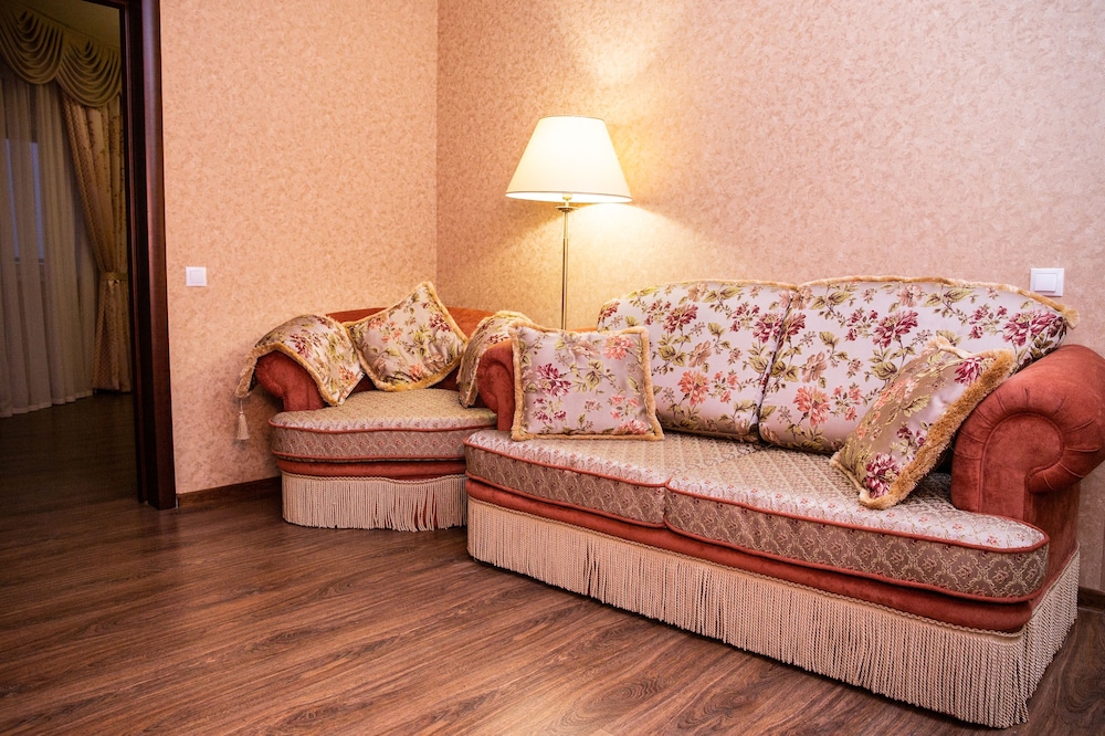 Hotel Liberty Fly