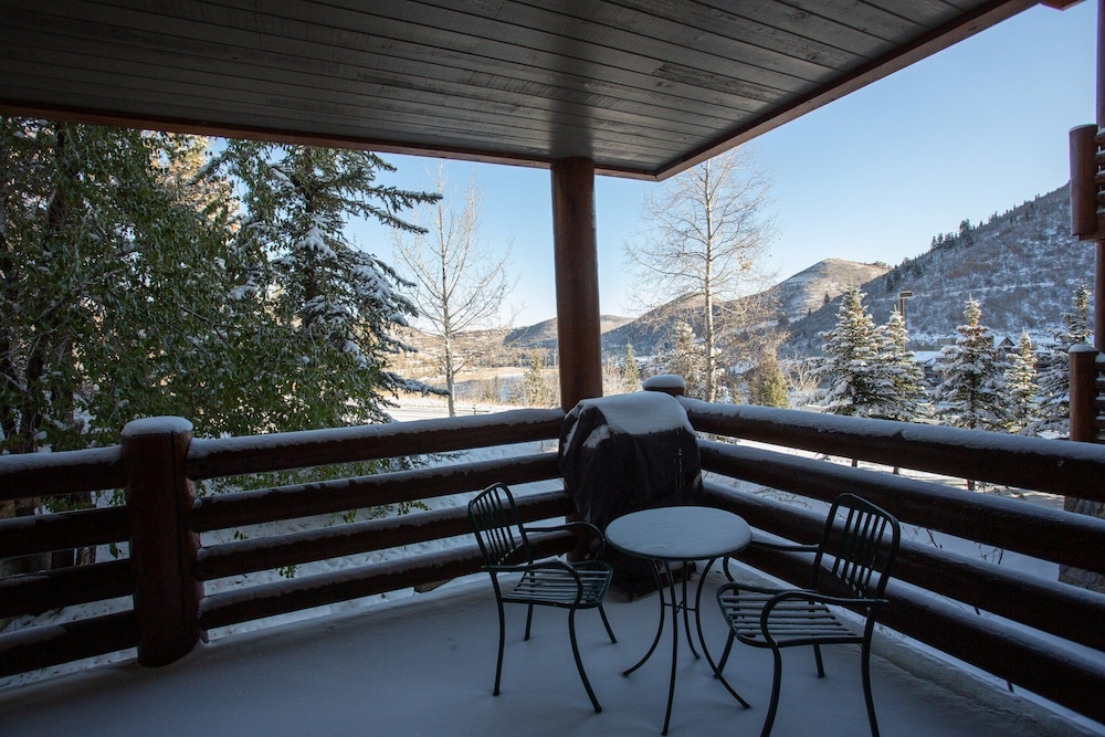 Trail's End Lodge at Deer Valley Resort - One Bedroom Residence with Spa #204 1 Condo